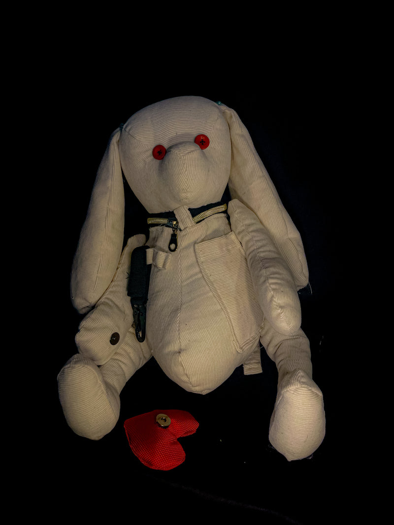 #08-005 (BLANK BUNNY)